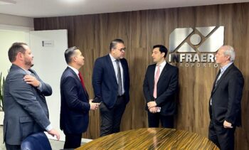 Alan Guedes assina contrato com Infraero para agilizar operação do aeroporto