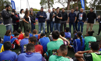 Inauguração da Arena Esportiva no bairro Nova Campo Grande beneficia comunidade e Beto Pereira destaca a importância do esporte para a juventude