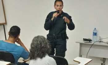 Policial anuncia pré-candidatura a vereadora para 2024, com foco em Segurança Pública e na Família